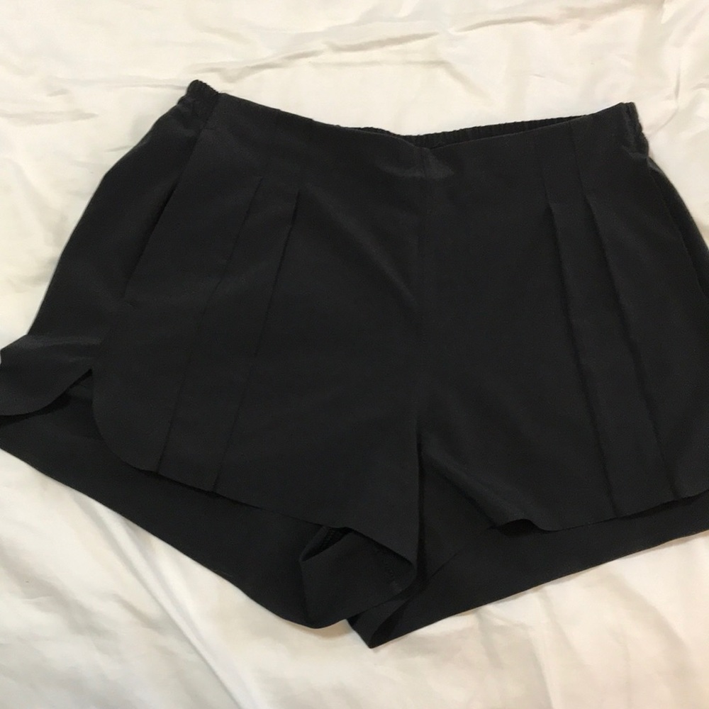 Lululemon sports shorts